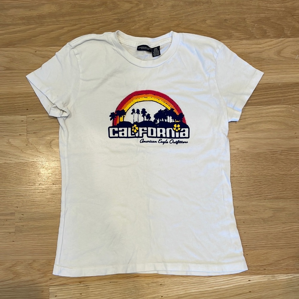 American Eagle California print tshirt, size small/petite